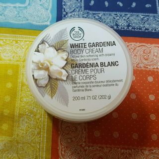 ザボディショップ(THE BODY SHOP)の【未使用】BODY SHOP 限定品　ホワイトガーデニア　ボディクリーム(ボディクリーム)