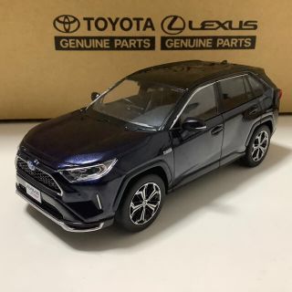 トヨタ(トヨタ)の再値下げ！！底値！トヨタ新型RAV4 PHVミニカー(ミニカー)