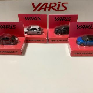 トヨタ アクア★NHP10 前期・中期ミニカー2台セット