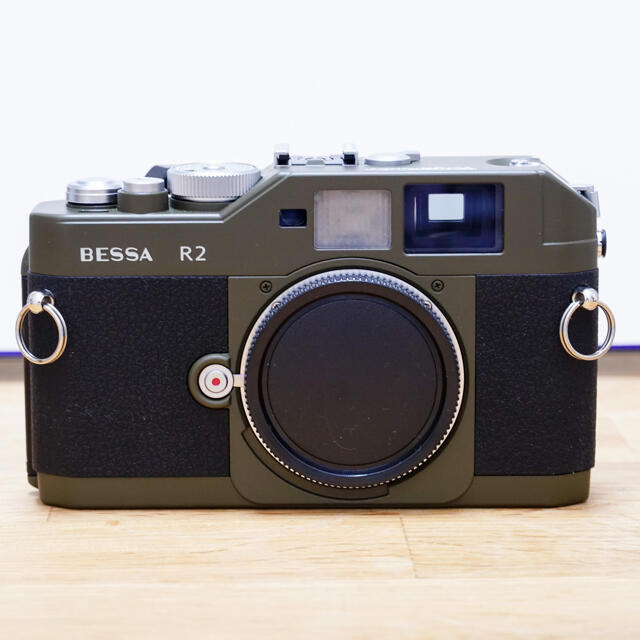 新品本物】 値下!【美品】限定カラー フォクトレンダー Bessa R2