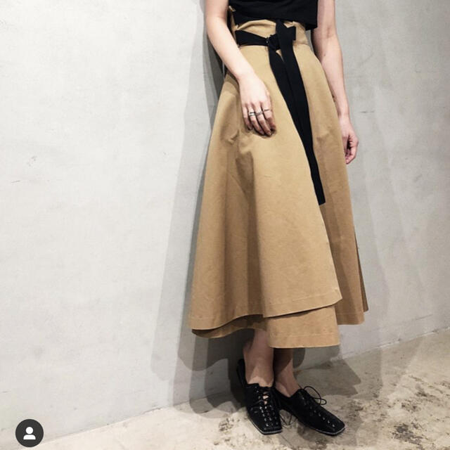 AMERI DOUBLE TAPE BELT SKIRT キャメルMサイズ-