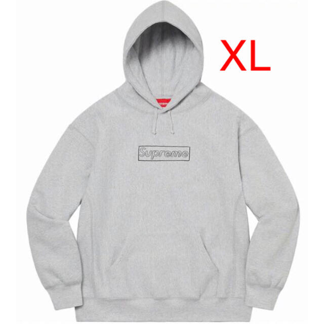 Supreme(シュプリーム)のKAWS Chalk Logo Hooded Sweatshirt Grey メンズのトップス(パーカー)の商品写真