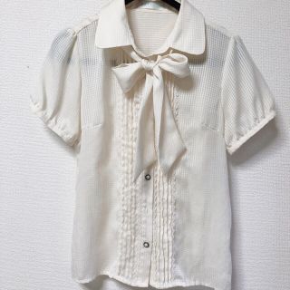 プライムパターン(PRIME PATTERN)の春物、夏物どんどん出品❣️PATTERN  ブラウス　半袖　レース　リボン付き(シャツ/ブラウス(半袖/袖なし))