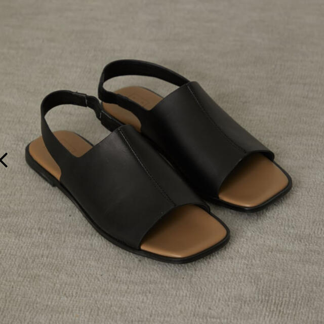 RIM.ARK Square toe covered sandal