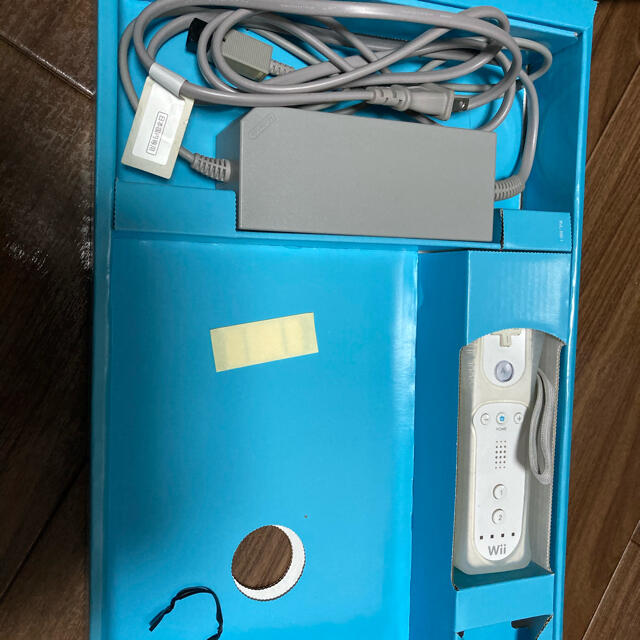 Wii(ウィー)のNintendo Wii  エンタメ/ホビーのゲームソフト/ゲーム機本体(家庭用ゲーム機本体)の商品写真