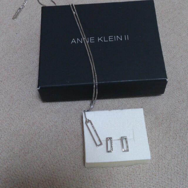 ANNE KLEIN(アンクライン)のANNE KLElNセットアクセ レディースのアクセサリー(ネックレス)の商品写真