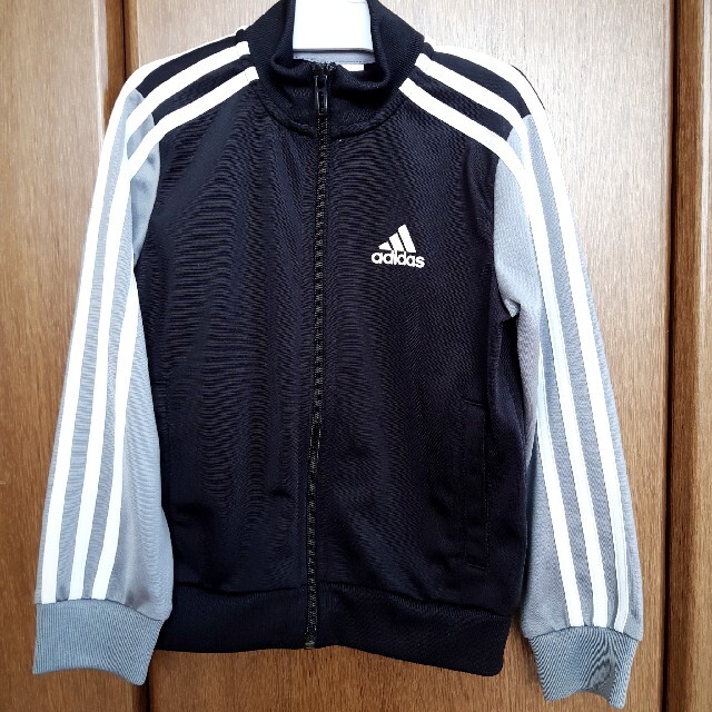 adidas(アディダス)のadidas パーカー 120cm&110cm キッズ/ベビー/マタニティのキッズ服女の子用(90cm~)(ジャケット/上着)の商品写真