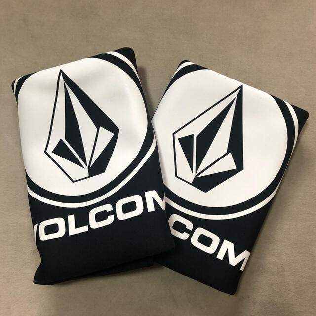 VOLCOM シートカバー 1