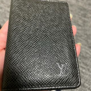 ルイヴィトン(LOUIS VUITTON)の【美品】LOUIS VUITTON名刺入れ カードケース(名刺入れ/定期入れ)