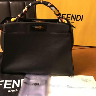 フェンディ(FENDI)の週末セール　正規品 フェンディ  ピーカーブー レギュラー ブラック(ハンドバッグ)