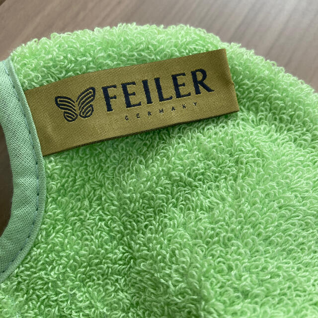 FEILER(フェイラー)の支払い専用 キッズ/ベビー/マタニティの授乳/お食事用品(お食事エプロン)の商品写真