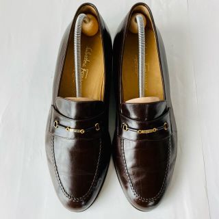 サルヴァトーレフェラガモ(Salvatore Ferragamo)の【美品】サルバトーレ フェラガモ 濃茶 ローファー 25cm 除菌・消臭済み(ドレス/ビジネス)