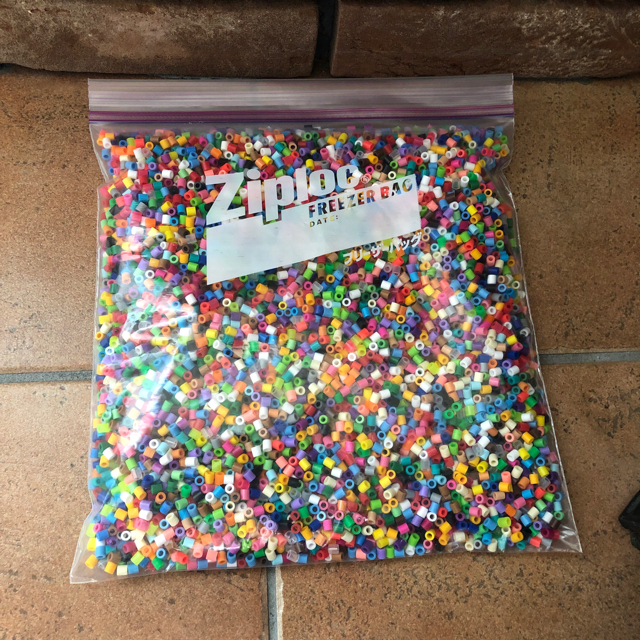 PERLER BEADS パーラービーズ キッズ/ベビー/マタニティのおもちゃ(知育玩具)の商品写真