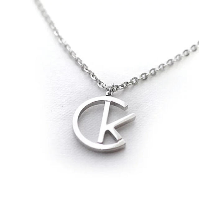 Calvin Klein(カルバンクライン)のアクセサリー レディースのアクセサリー(ネックレス)の商品写真