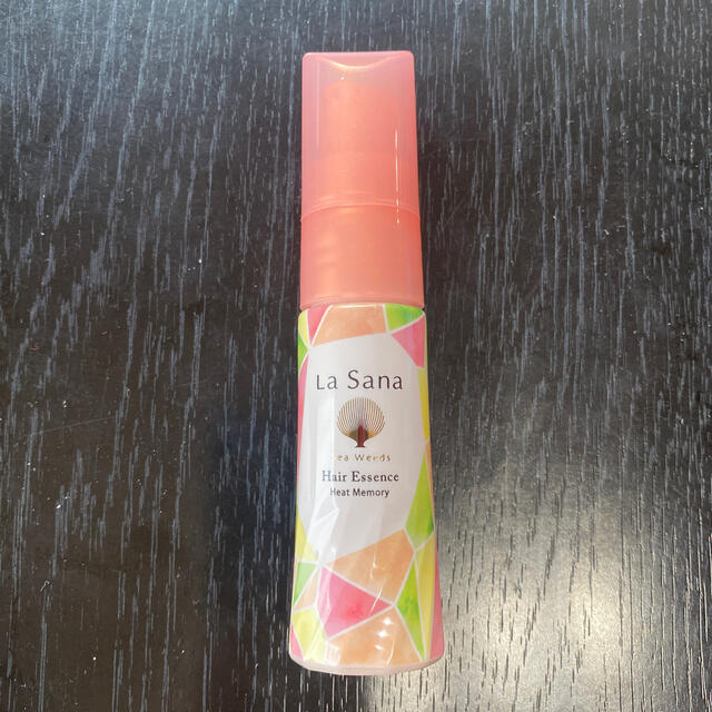 LaSana(ラサーナ)のラサーナヘアエッセンスSサイズ限定ピンクグレープフルーツの香り コスメ/美容のヘアケア/スタイリング(オイル/美容液)の商品写真