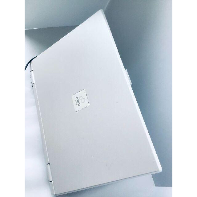 綺麗! 最新Windows10 富士通　ホワイトノートパソコン