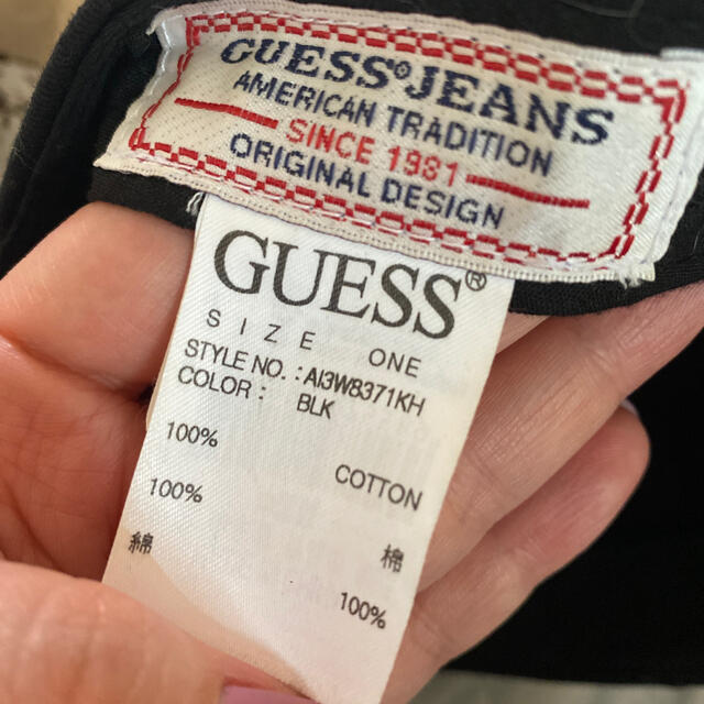 GUESS(ゲス)のGUESS キャップ レディースの帽子(キャップ)の商品写真