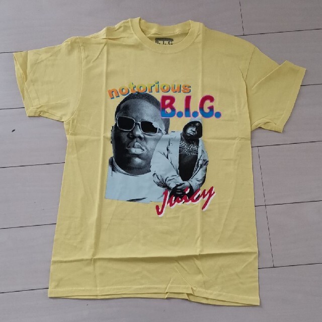 新品　the notrious big juicy ビギー Tシャツ　Mサイズ メンズのトップス(Tシャツ/カットソー(半袖/袖なし))の商品写真