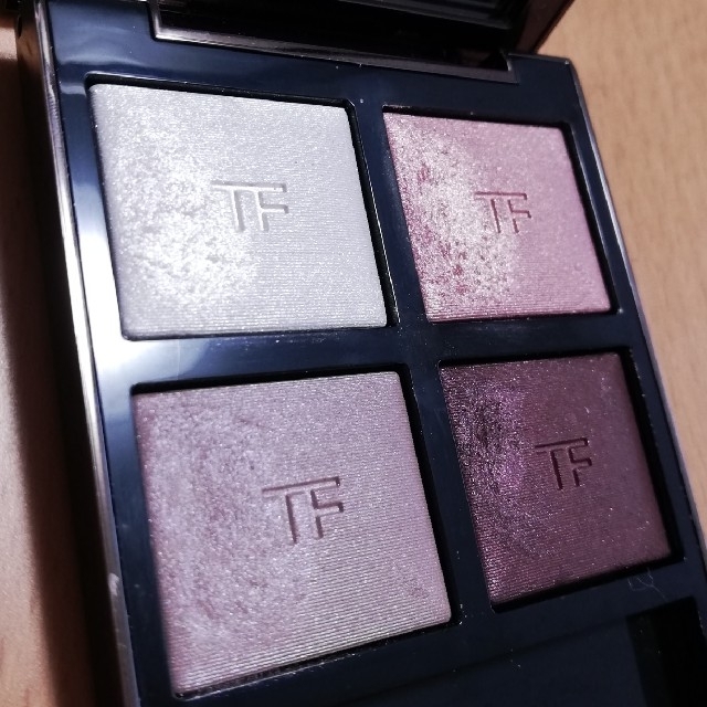 TOM FORD(トムフォード)のTOM FORD　ヴァージンオーキッド コスメ/美容のベースメイク/化粧品(アイシャドウ)の商品写真