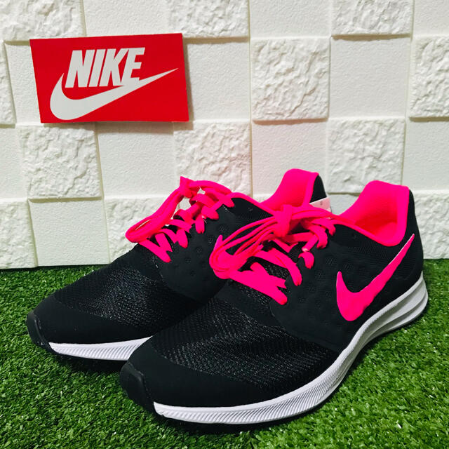 NIKE ナイキ　スニーカー　25cm