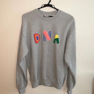 BTS着用 DNAスウェット