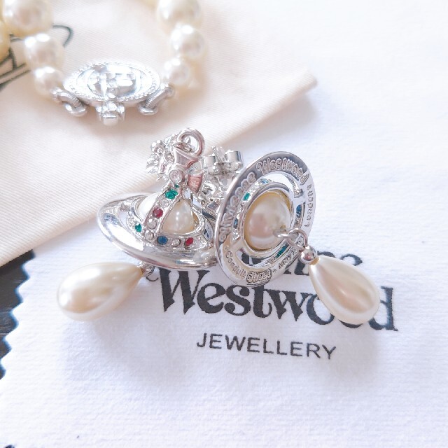 Vivienne Westwood(ヴィヴィアンウエストウッド)のViviennewestwood ドロップパール3点Set レディースのアクセサリー(ピアス)の商品写真