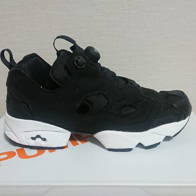 Reebok(リーボック)のReebok INSTAPUMP FURY OG MEN スニーカー メンズの靴/シューズ(スニーカー)の商品写真