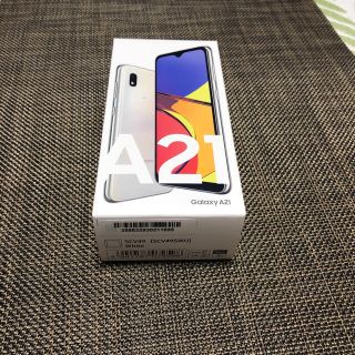 サムスン(SAMSUNG)のGALAXY A21 ホワイト(スマートフォン本体)