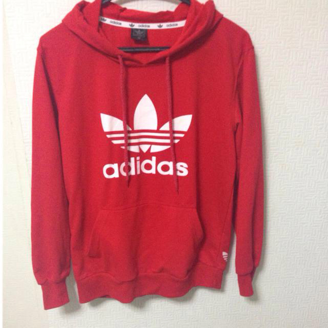 adidasパーカー