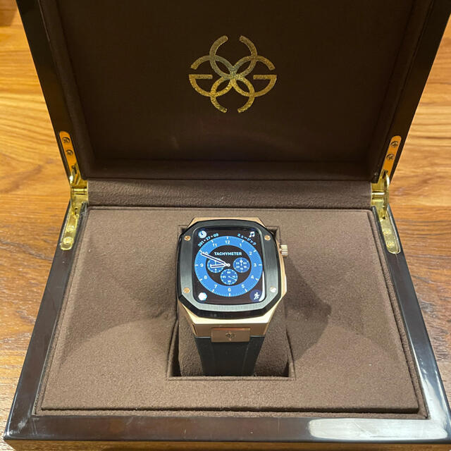 Apple Watch - Golden concept Apple Watch ケース　44mm