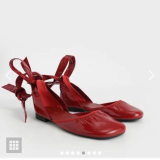 チャールズアンドキース(Charles and Keith)のチャールズアンドキース  新品未使用　赤リボンパンプス(ハイヒール/パンプス)