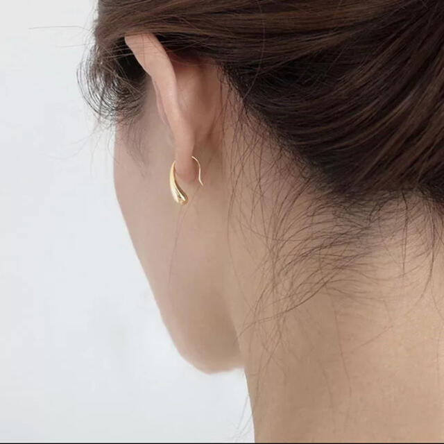 4℃(ヨンドシー)のdrop snake pierce レディースのアクセサリー(ピアス)の商品写真