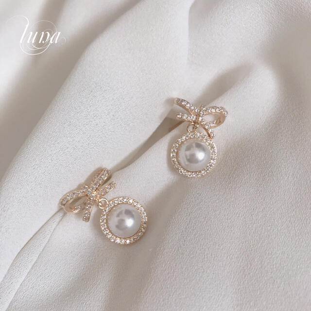 4℃(ヨンドシー)のribbon& pearl pierce★s925 post  レディースのアクセサリー(ピアス)の商品写真