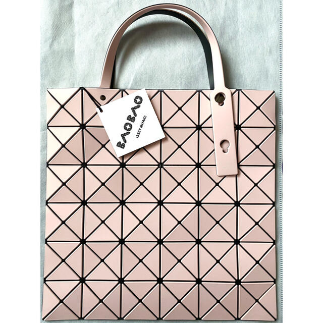 数量限定2023 ISSEY MIYAKE - イッセイミヤケバオバオBAOBAO新品両面の