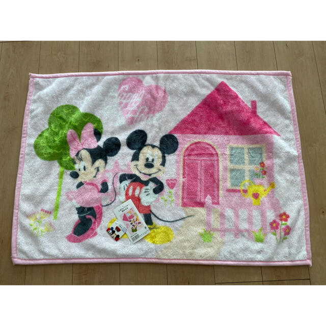 Disney(ディズニー)のミッキー ミニー 膝掛け 膝掛け毛布 70×100 赤ちゃん 毛布 キッズ/ベビー/マタニティの寝具/家具(毛布)の商品写真