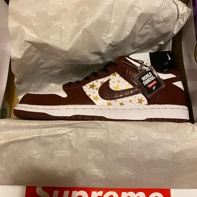 Supreme(シュプリーム)のsupreme Nike Dunk SB Low メンズの靴/シューズ(スニーカー)の商品写真