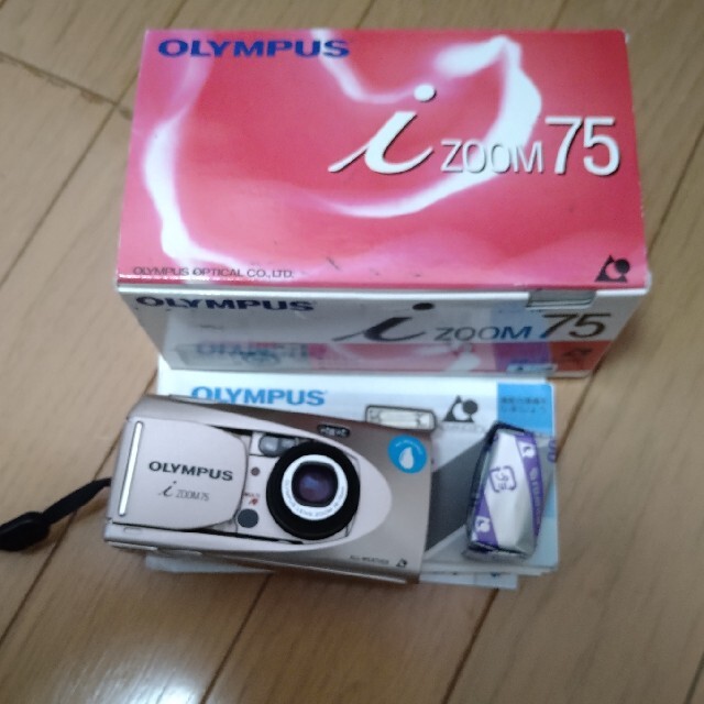OLYMPUS(オリンパス)のオリンパスi　ズーム75 スマホ/家電/カメラのカメラ(フィルムカメラ)の商品写真