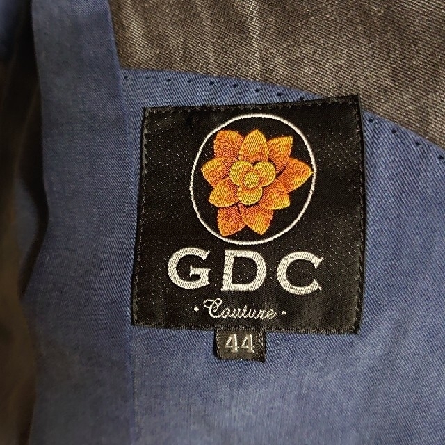GDC(ジーディーシー)のＧＤＣダブルジャケット　グレー　Mサイズ（44） メンズのジャケット/アウター(テーラードジャケット)の商品写真
