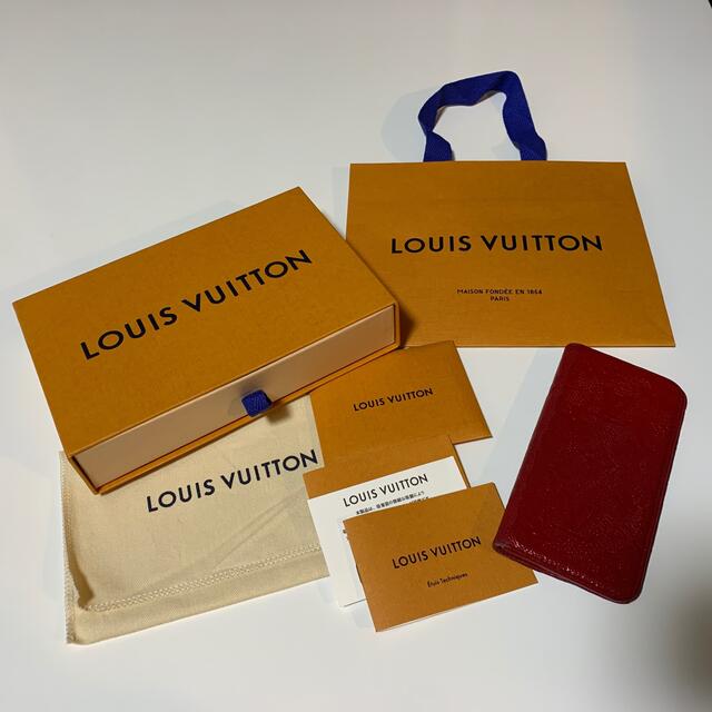 LOUIS VUITTON(ルイヴィトン)のルイヴィトン　iPhoneケース　赤 スマホ/家電/カメラのスマホアクセサリー(iPhoneケース)の商品写真