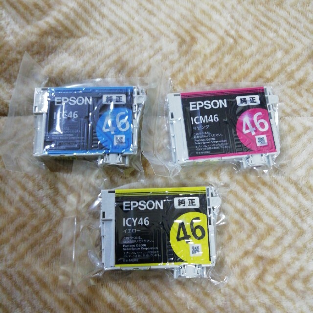 EPSON(エプソン)のエプソンインクカートリッジ46　3色のみ スマホ/家電/カメラのPC/タブレット(PC周辺機器)の商品写真