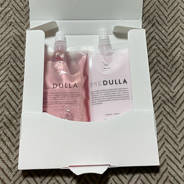 新品未使用 MEDULLA シャンプー トリートメント 詰替用の通販 by
