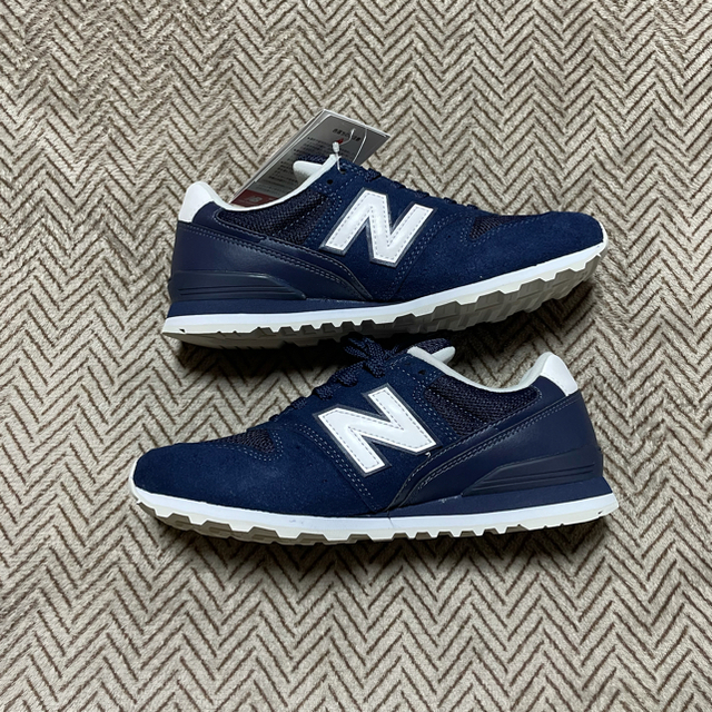 New Balance(ニューバランス)の未使用品　ニューバランス　レディースシューズ　WL996JA　24.5cm レディースの靴/シューズ(スニーカー)の商品写真