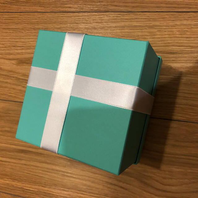 Tiffany & Co.(ティファニー)のティファニー 箱 レディースのバッグ(ショップ袋)の商品写真