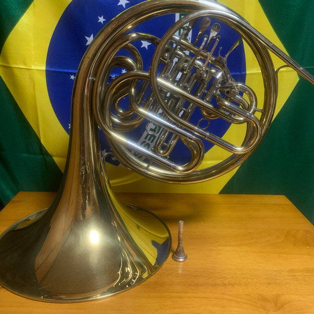 ヤマハ(ヤマハ)のYHR 662 ホルン ヤマハ 最終値段 楽器の管楽器(ホルン)の商品写真