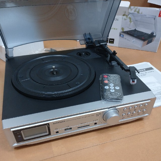 オーム電機(オームデンキ)のAudio Comm マルチレコードプレーヤー スマホ/家電/カメラのオーディオ機器(ポータブルプレーヤー)の商品写真