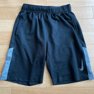 ナイキ(NIKE)のNIKE ハーフパンツ　キッズM（140-150）(パンツ/スパッツ)