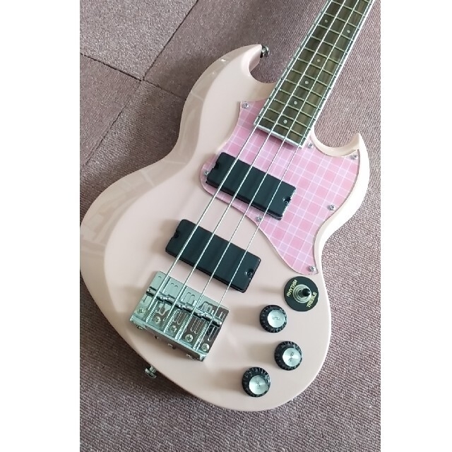 ESP(イーエスピー)のESPx BanG Dream!  コラボ　ミニエレキベース　牛込りみモデル 楽器のベース(エレキベース)の商品写真