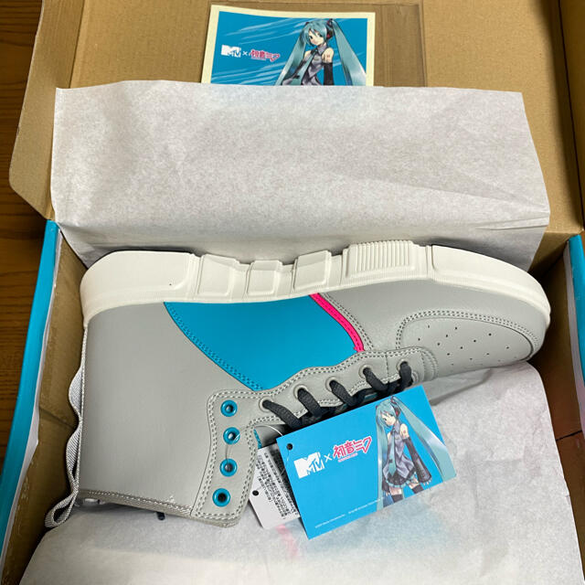 28cm グレー 限定2000足 初音ミク×MTV コラボスニーカーの通販 by ... MTV×初音ミク スニーカー 黒 28cm