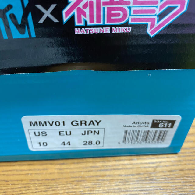 28cm グレー 限定2000足 初音ミク×MTV コラボスニーカーの通販 by ... MTV×初音ミク スニーカー 黒 28cm