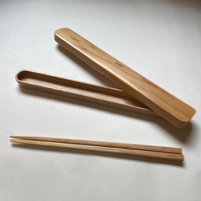 【大人気】木製 箸・箸箱セット (B品) インテリア/住まい/日用品のキッチン/食器(弁当用品)の商品写真